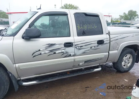 2005 Chevrolet Silverado 1500 Lt из США, поврежденный, VIN 2GCEK13T751137895